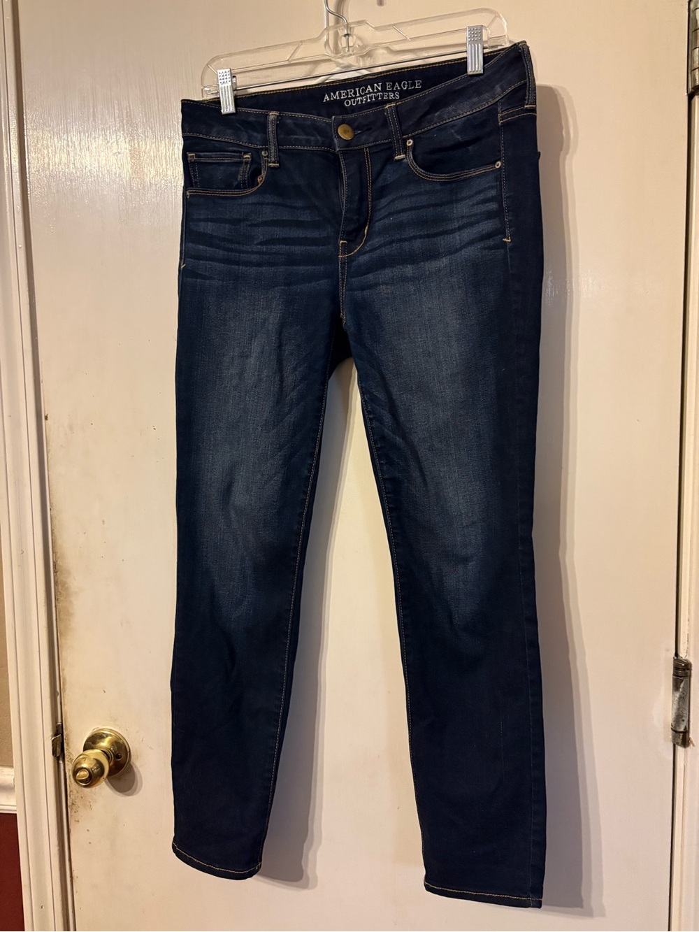 Woman’s American Eagle Outfitters Dark Indigo Skinny Jeans size 10